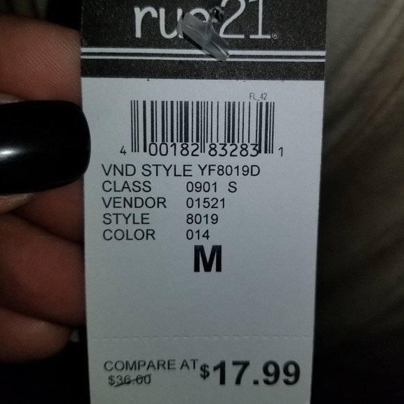 Tank top - Picture 3 of 3